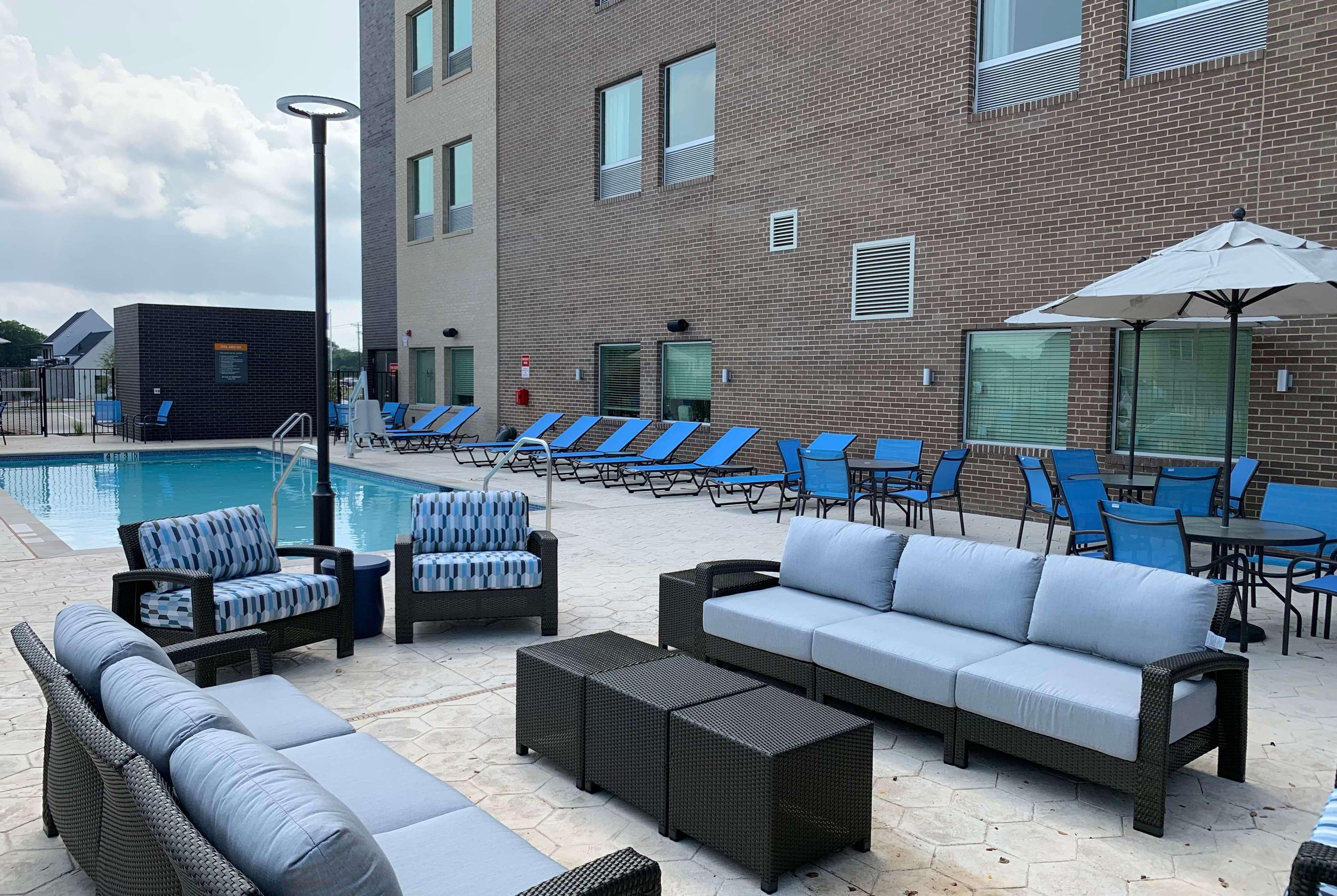 La Quinta Inn & Suites By Wyndham Round Rock Near Kalahari Exterior foto